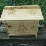 How to Build a Wiccan Altar