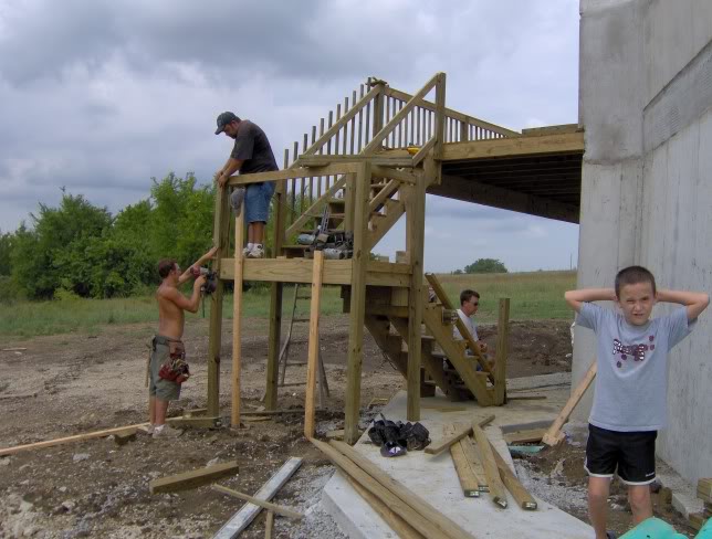 How to Build Deck Stairs