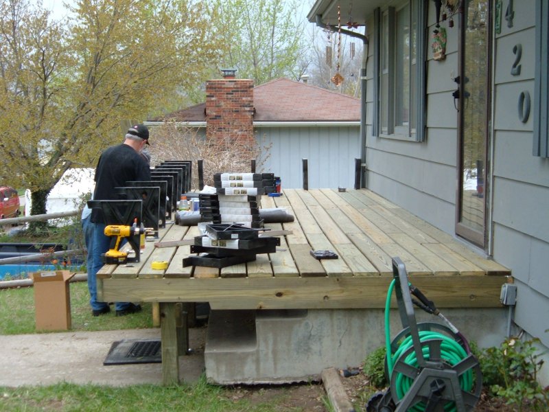 How to Build a Deck Bench