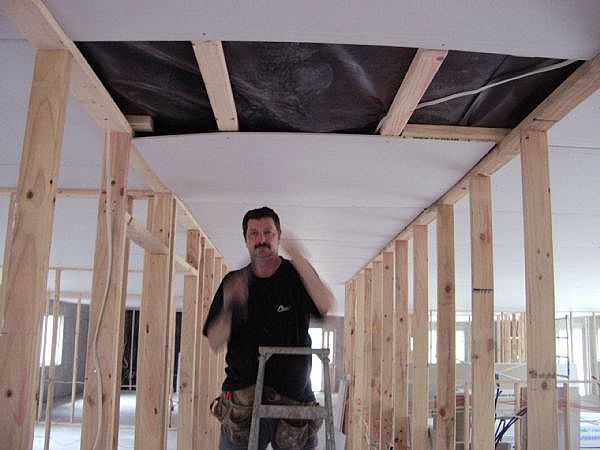 How to Build a Drywall Ceiling