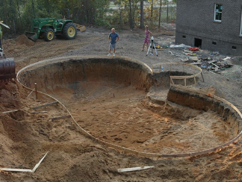 How to Build a Swimming Pool