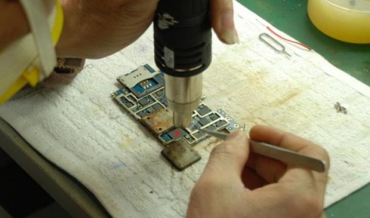 Cellular Phone Repair - DIY and Repair Guides