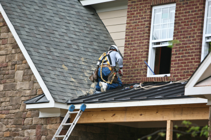 How to Repair a Shingle Roof