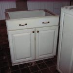 How to Fix a Kitchen Maid Cabinet